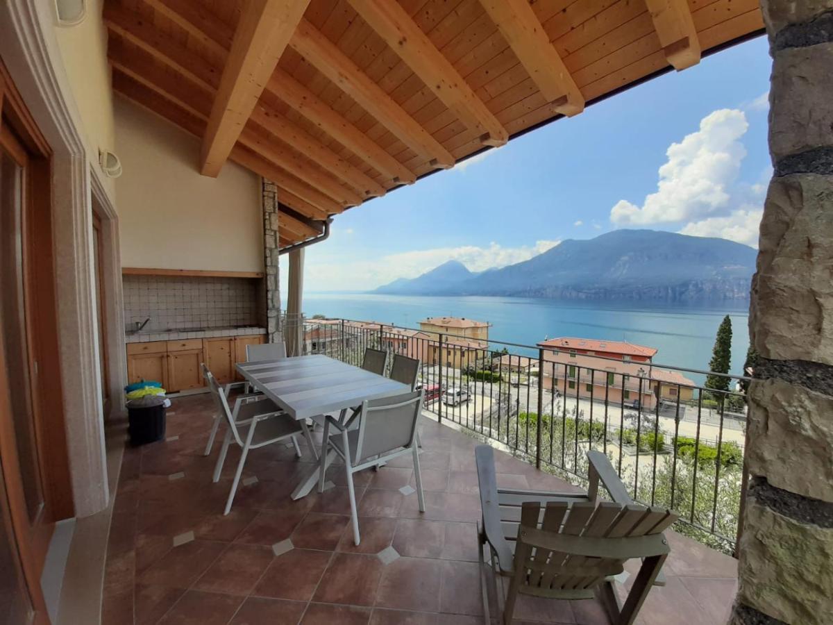 Bmp Apartment Deluxe 1 Jacuzzi Riscaldata Privata Vista Lago Di Garda Brenzone sul Garda Exterior foto
